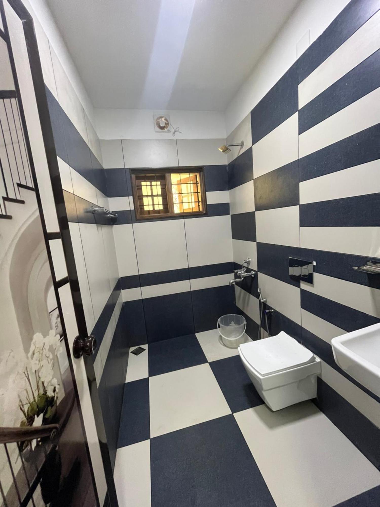 Mount Court Munnar Hotel ภายนอก รูปภาพ