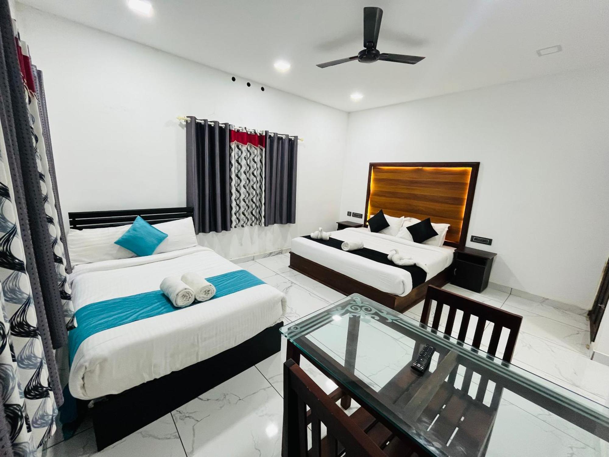 Mount Court Munnar Hotel ภายนอก รูปภาพ